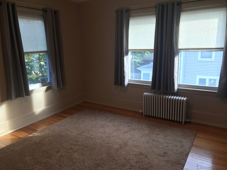 Building Photo - 52 Wyman Rd