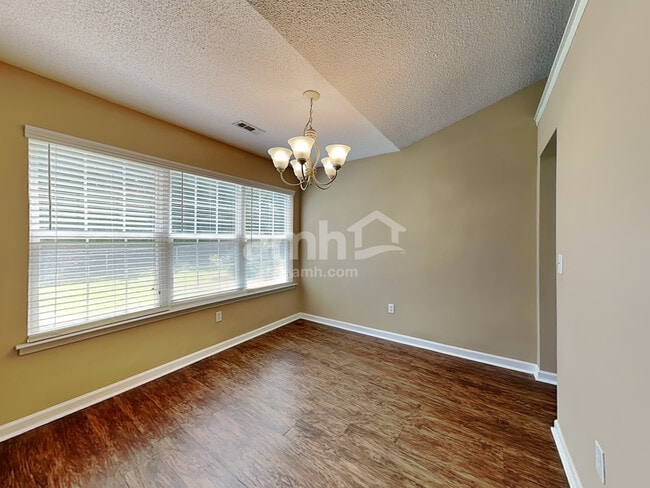 Building Photo - 315 Wild Wing Way
