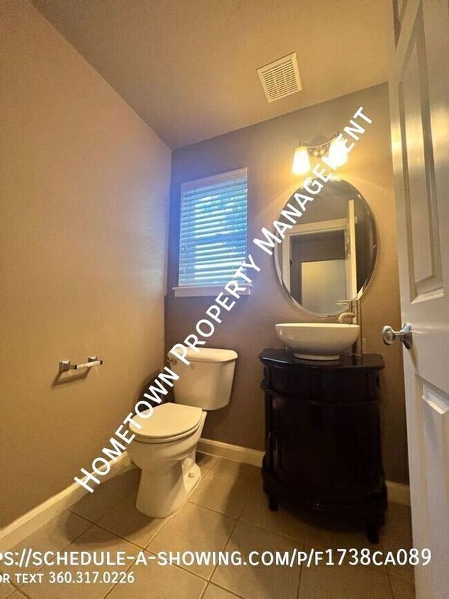 Building Photo - 7011 Prism St SE