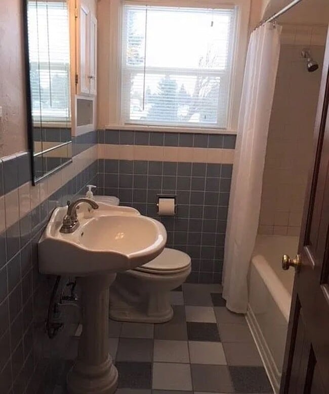 Building Photo - Updated 3 Bed 2 Bath Spokane Valley Home +...