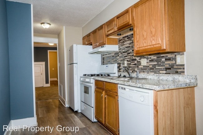 Building Photo - 400 S 9th St