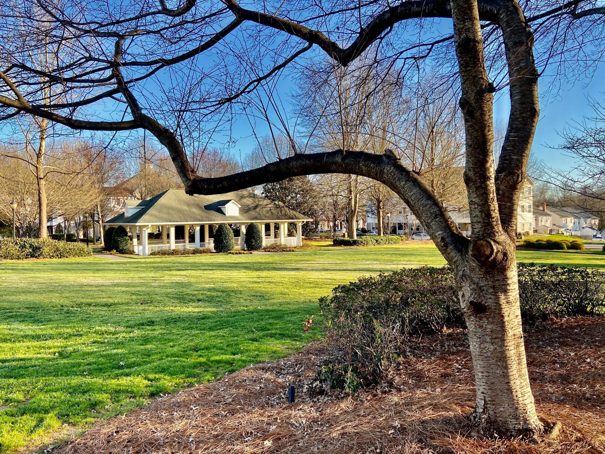 Oakhurst Park - 18626 Oakhurst Blvd