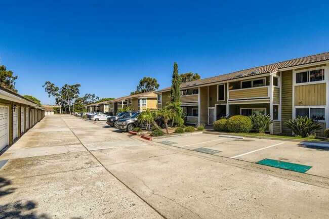 Building Photo - Spacious 3BR in Chula Vista – Renovated Ki...