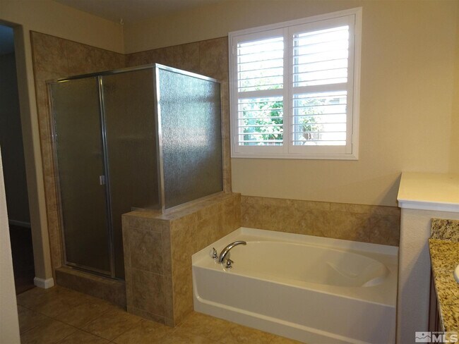 Building Photo - 494 Merganser Ln