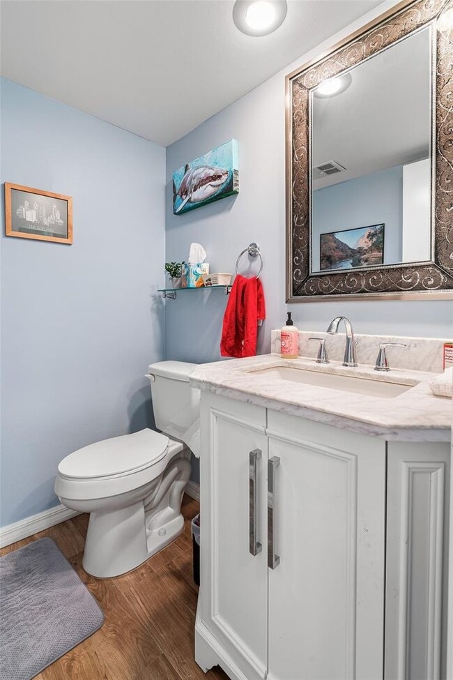 Building Photo - 3930 Oaks Clubhouse Dr