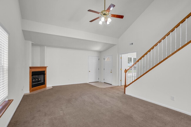 Building Photo - 1704 Juniper Dr