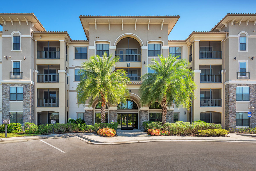 Leasing office entrance - Bonterra Parc