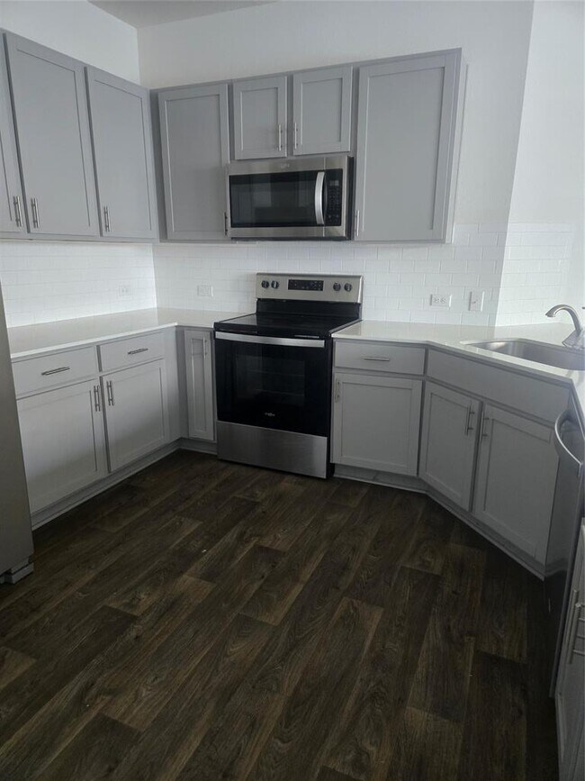 Building Photo - 604 Concho River Dr