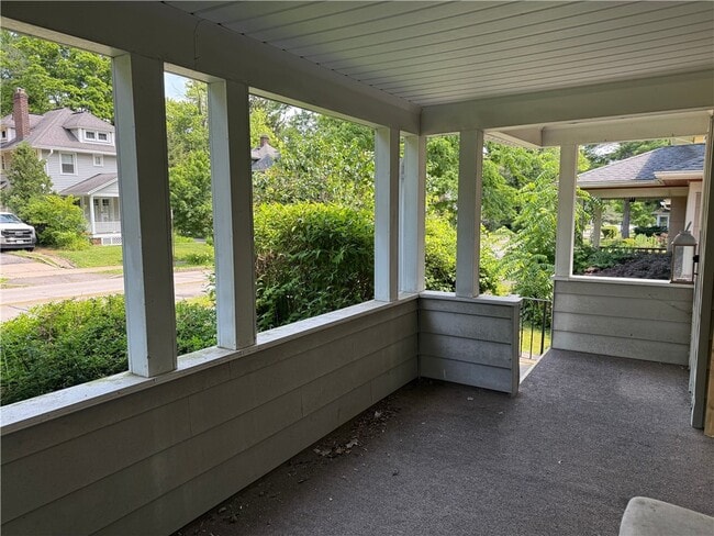 Building Photo - 23 Highland Ave