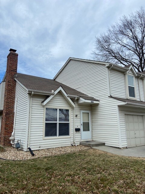 Building Photo - 11116 W 71st Terrace