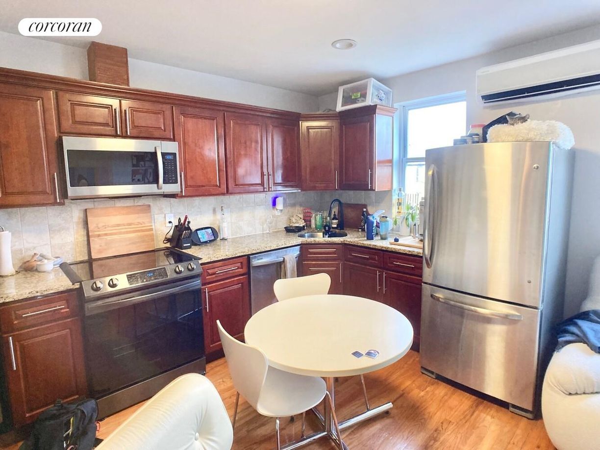 Building Photo - 1121 Lafayette Ave