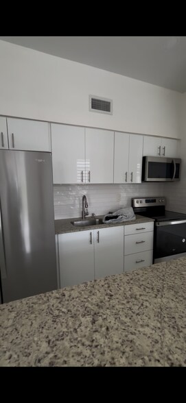 Primary Photo - 7400 W 20th Ave