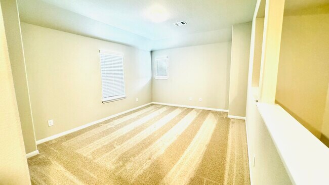 Building Photo - 2423 Bluefish Ct