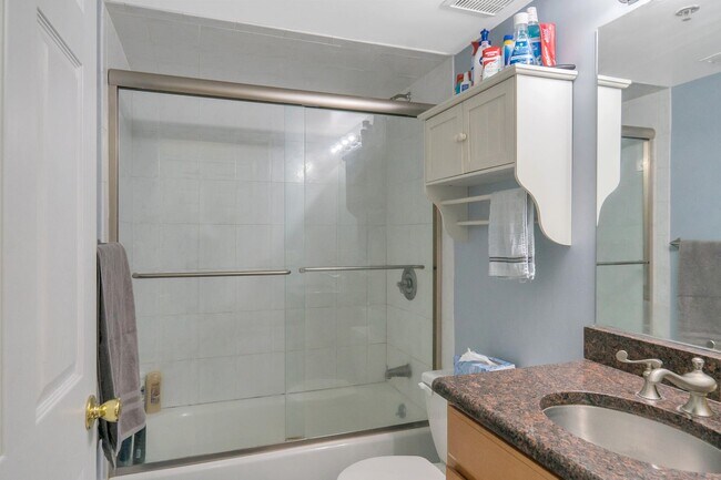 Building Photo - 75 Jefferson St