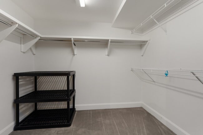 Building Photo - 106 N High St