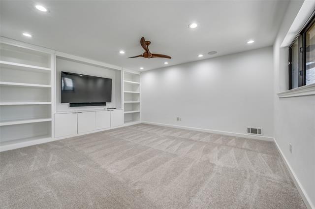 Building Photo - 3709 Peter Pan Dr