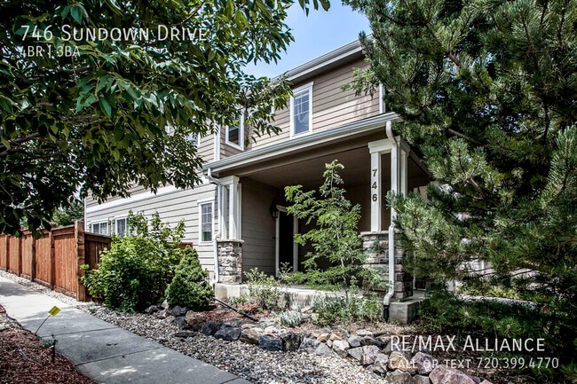 Building Photo - 746 Sundown Dr