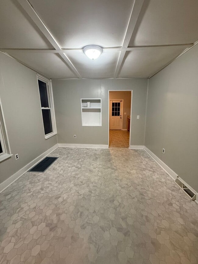 Building Photo - 1018-1020 Cameron Avenue