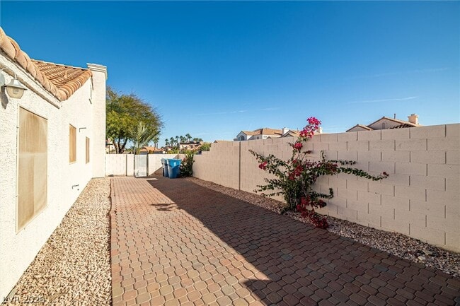 Building Photo - 3869 Birchview Ct