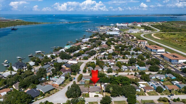 Building Photo - 116 Tarpon Ave