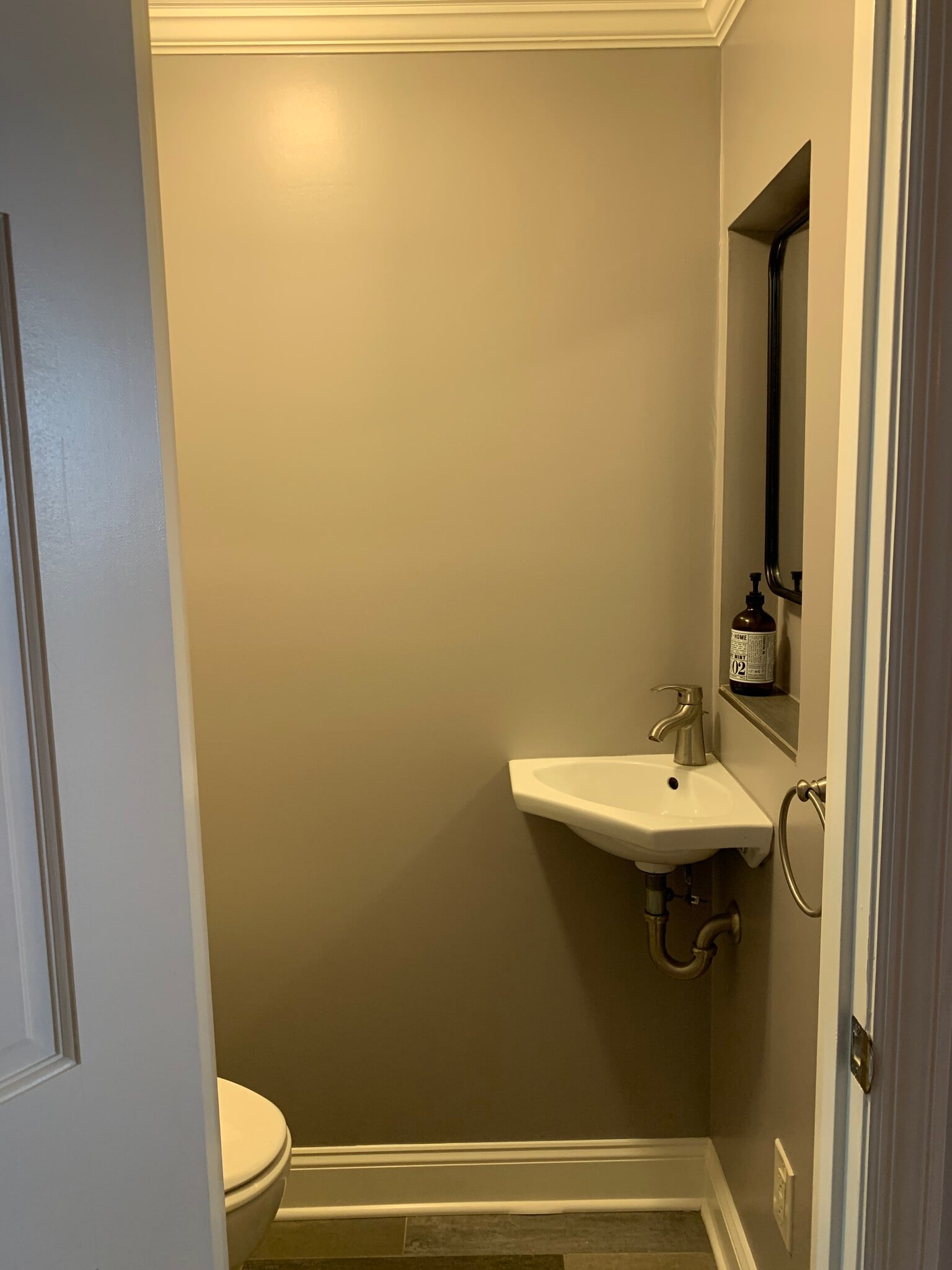 First floor powder room. - 2241 12th Plz NW