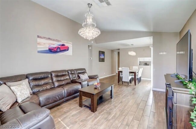 Building Photo - 7385 Vireo Dr