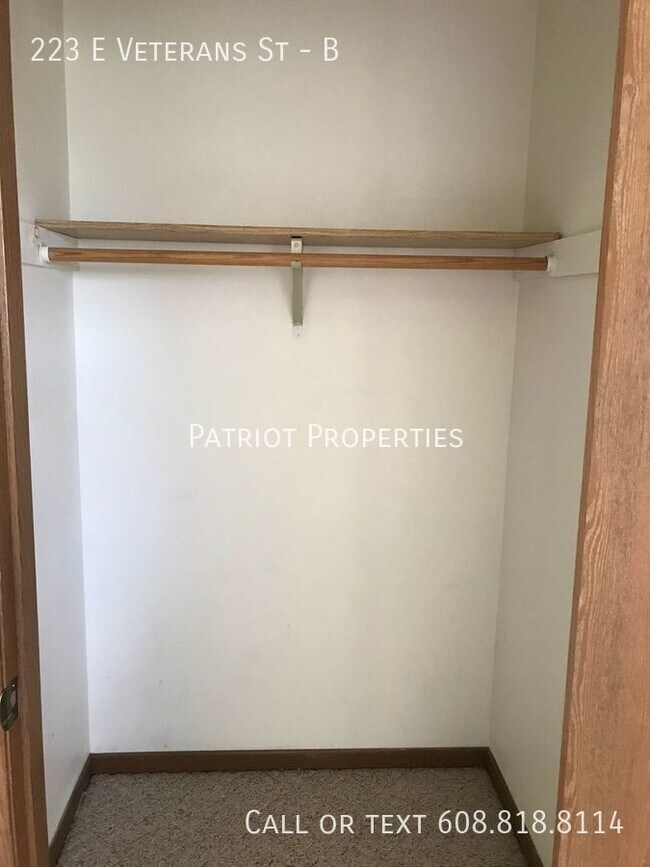 Building Photo - 2 bedroom/ 1 bath apartment in Tomah, WI