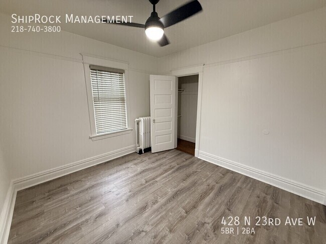 Building Photo - 428 N 23rd Ave W