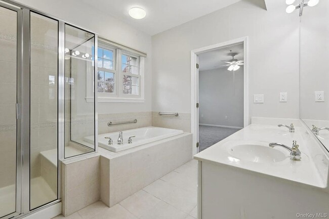 Building Photo - 28 N De Baun Ave