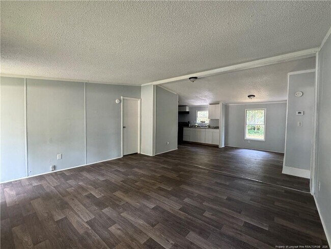 Building Photo - 511 Inverary Dr