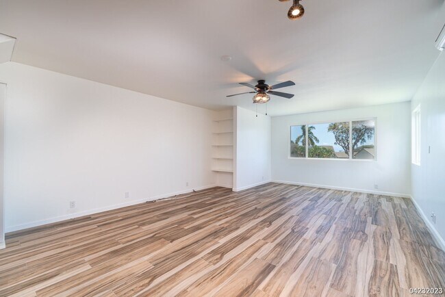 Building Photo - 2bd/1ba/2 parking townhome in Makakilo Hale 1