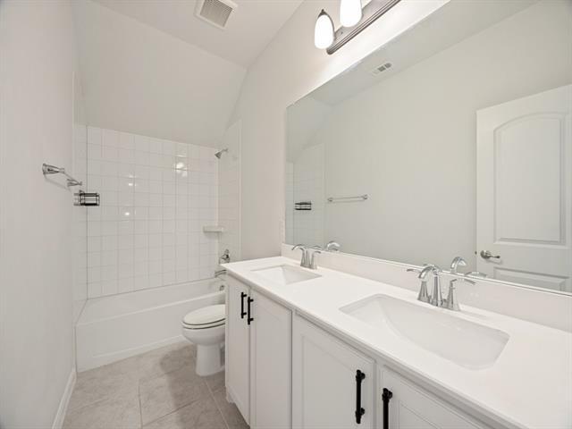 Building Photo - 808 Mathew Dr