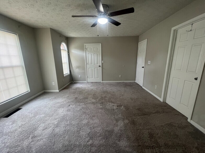 Building Photo - Room in Townhome on Waldrop Ln