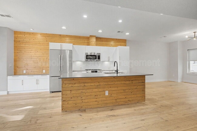 Building Photo - 4525 Tennyson St