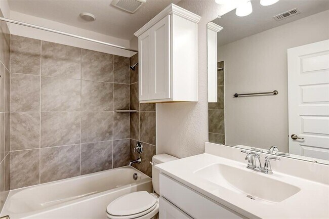 Building Photo - 85 Fermata Ln