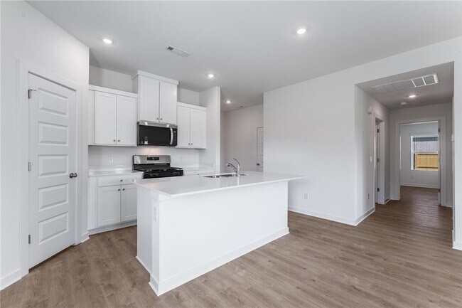 Building Photo - 583 Arizona St