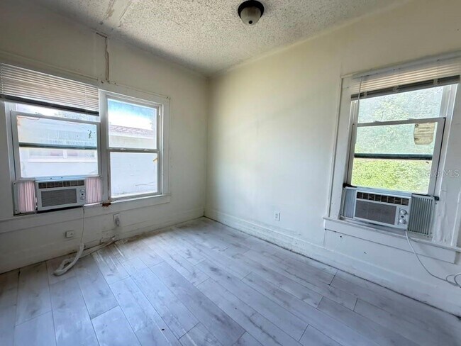 Building Photo - 4427 Raleigh St