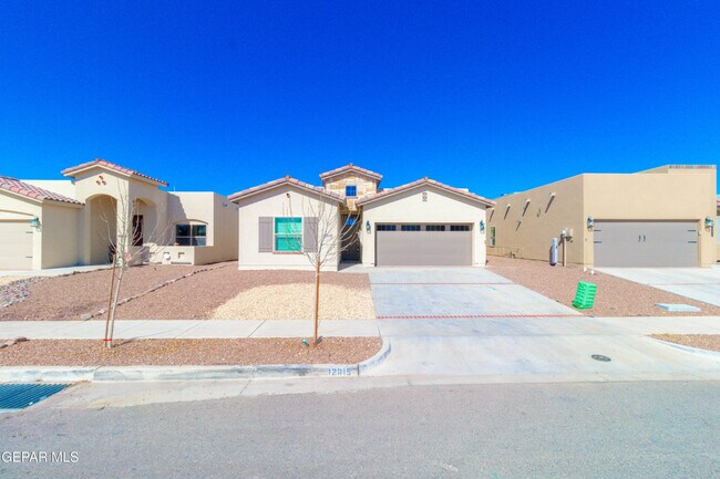 Building Photo - 13815 Paseo De Plata Dr