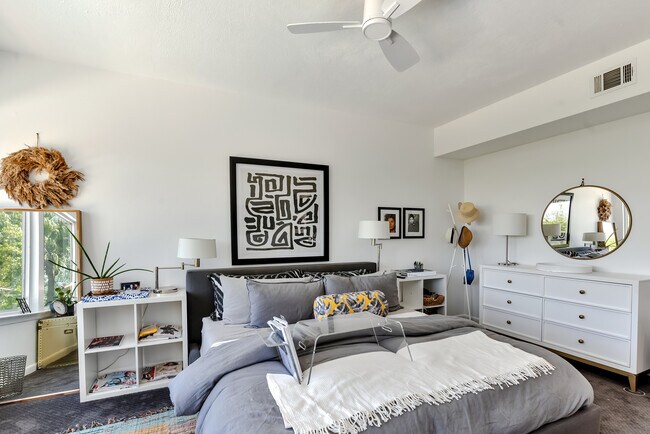 Building Photo - 4809 Neyrey Dr