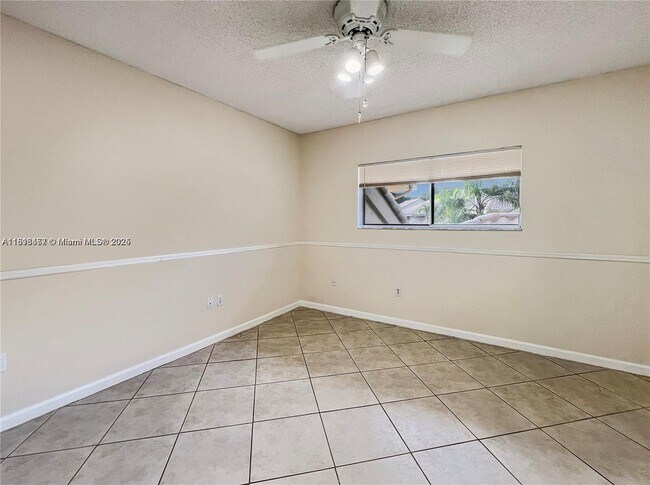 Building Photo - 16356 Malibu Dr