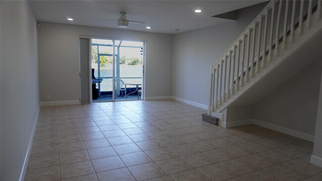 Building Photo - 3730 San Simeon Cir