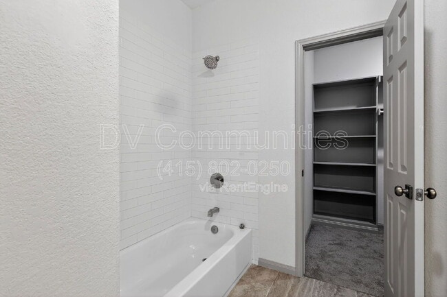 Building Photo - 4423 Brinkley St