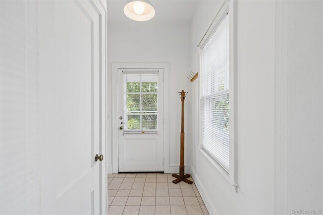 Building Photo - 208 Wheatley Rd