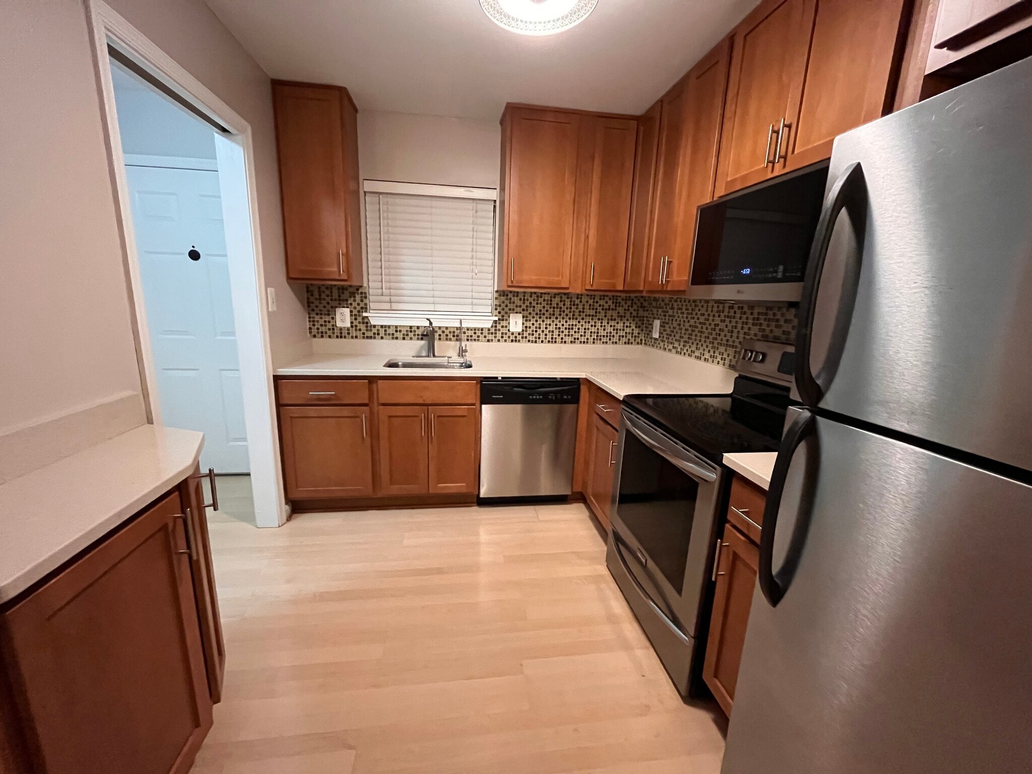 Kitchen - 2802 Lee Oaks Pl