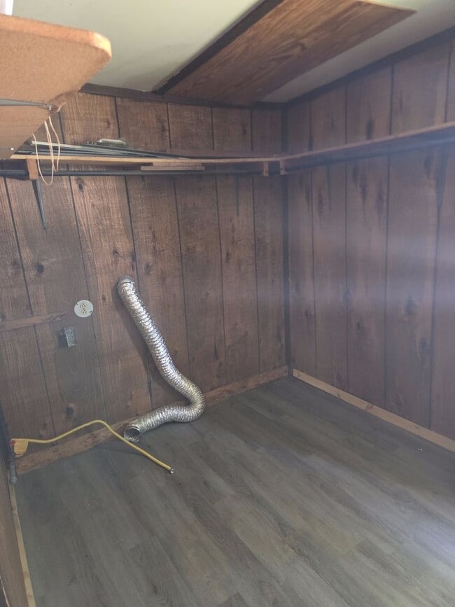 Building Photo - Spacious 3-Bedroom Home with Dedicated Laundry & Dining Room — 50% Off Your First Month!