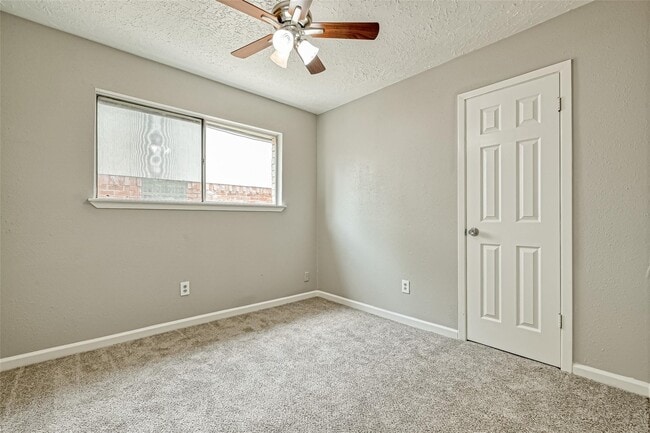 Building Photo - 3527 Acorn Springs Ln