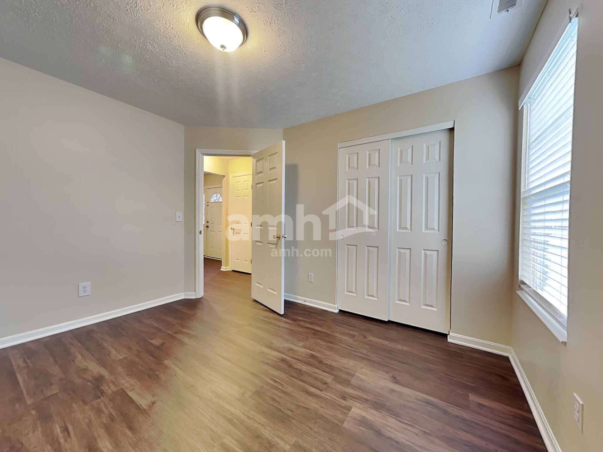 Building Photo - 682 Whippoorwill Dr