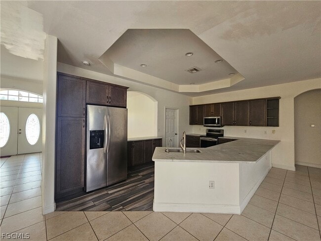 Building Photo - 809 Lincoln Ave