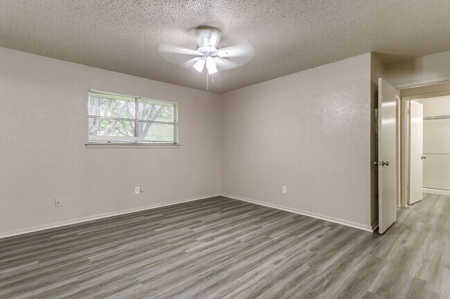 Building Photo - $99 FIRST MONTH'S RENT