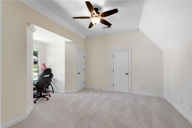 Building Photo - 5861 Yoshino Cherry Ln NE